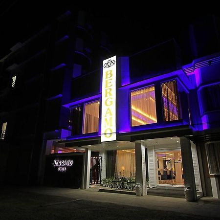 Bergamo Hotel 린가옌 외부 사진